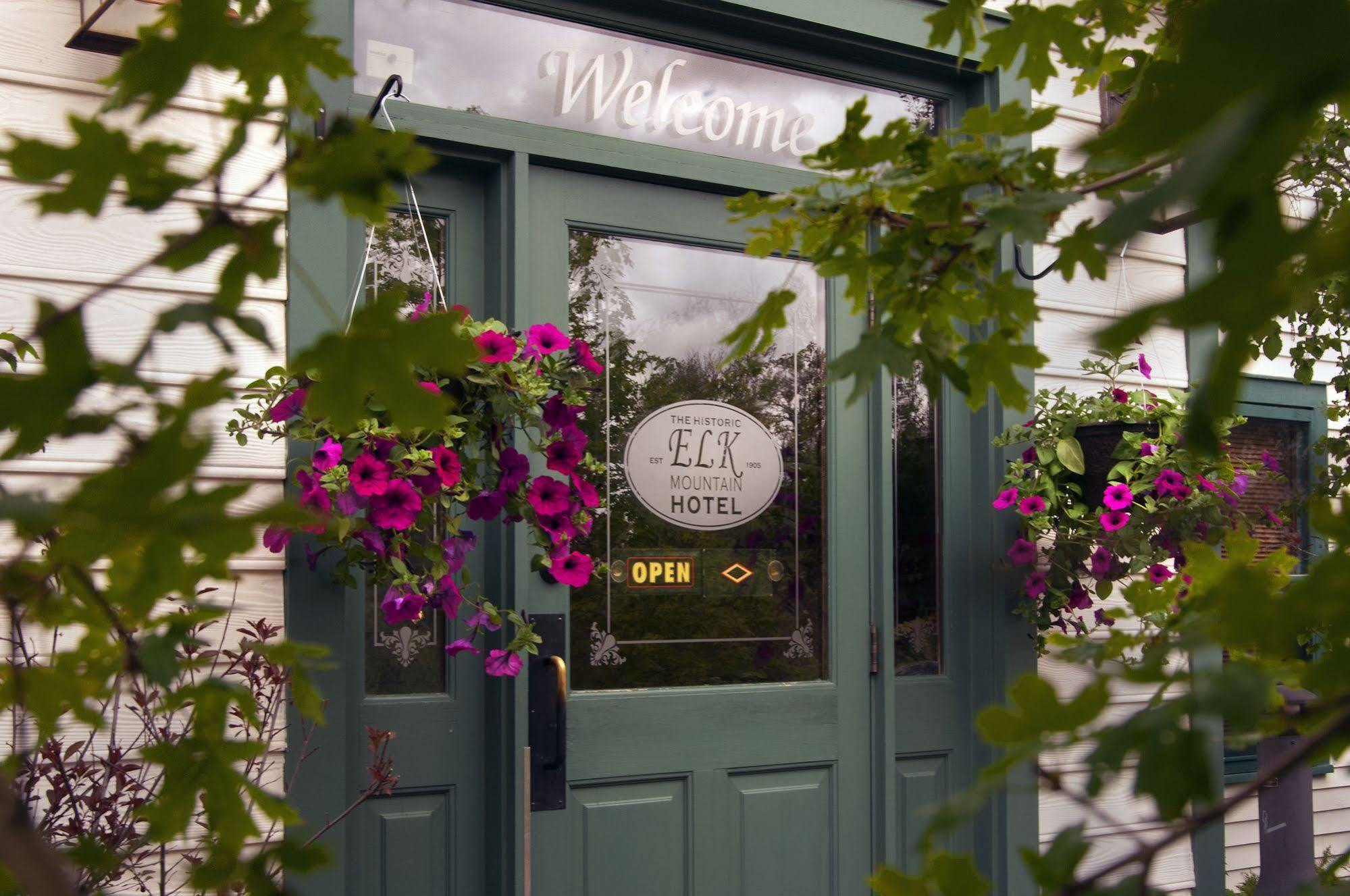 The Historic Elk Mountain Hotel Kültér fotó